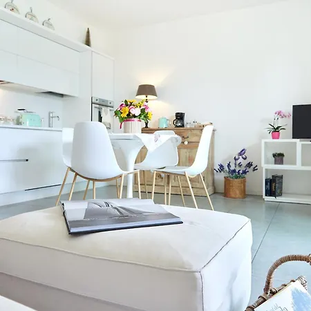Apartment Amaryllis, Incantevole Con Piscina Salo
